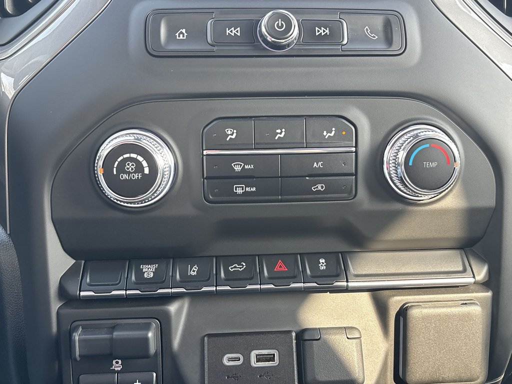 GMC Sierra 3500 HD Pro Crew 4x4 | Cam | USB | Bluetooth | Cruise 2025 à Saint John, Nouveau-Brunswick - 22 - w1024h768px