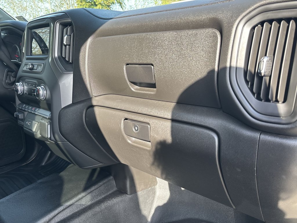 GMC Sierra 3500 HD Pro Crew 4x4 | Cam | USB | Bluetooth | Cruise 2025 à Saint John, Nouveau-Brunswick - 34 - w1024h768px