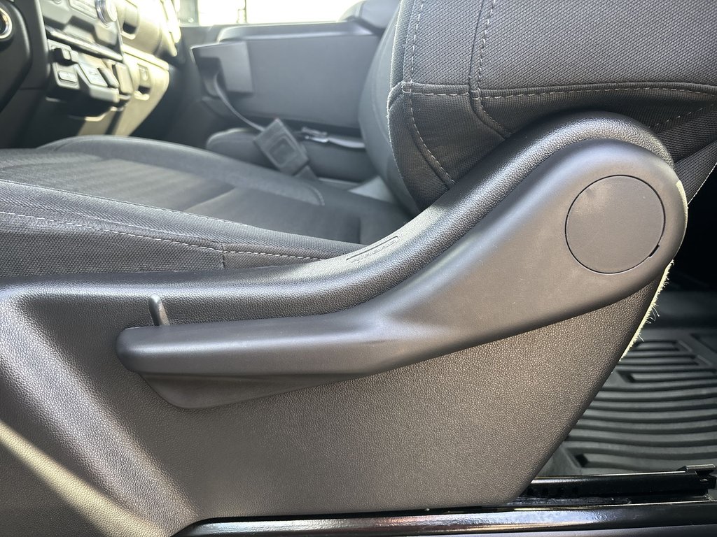 GMC Sierra 3500 HD Pro Crew 4x4 | Cam | USB | Bluetooth | Cruise 2025 à Saint John, Nouveau-Brunswick - 12 - w1024h768px