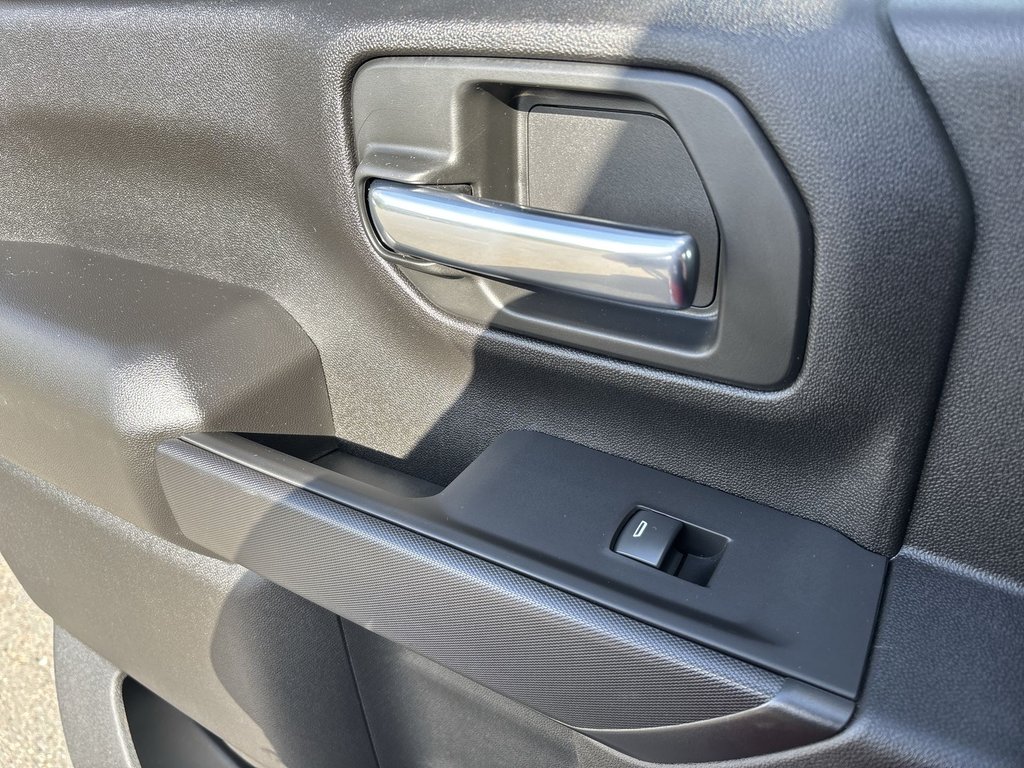 GMC Sierra 3500 HD Pro Crew 4x4 | Cam | USB | Bluetooth | Cruise 2025 à Saint John, Nouveau-Brunswick - 28 - w1024h768px