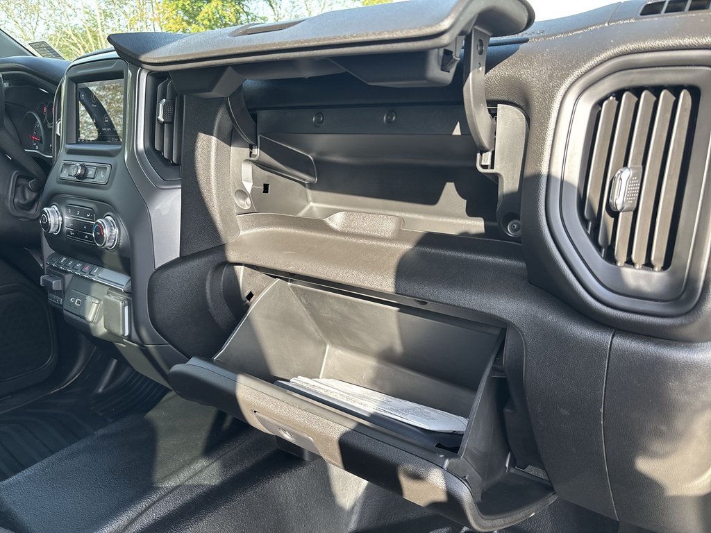 GMC Sierra 3500 HD Pro Crew 4x4 | Cam | USB | Bluetooth | Cruise 2025 à Saint John, Nouveau-Brunswick - 33 - w1024h768px