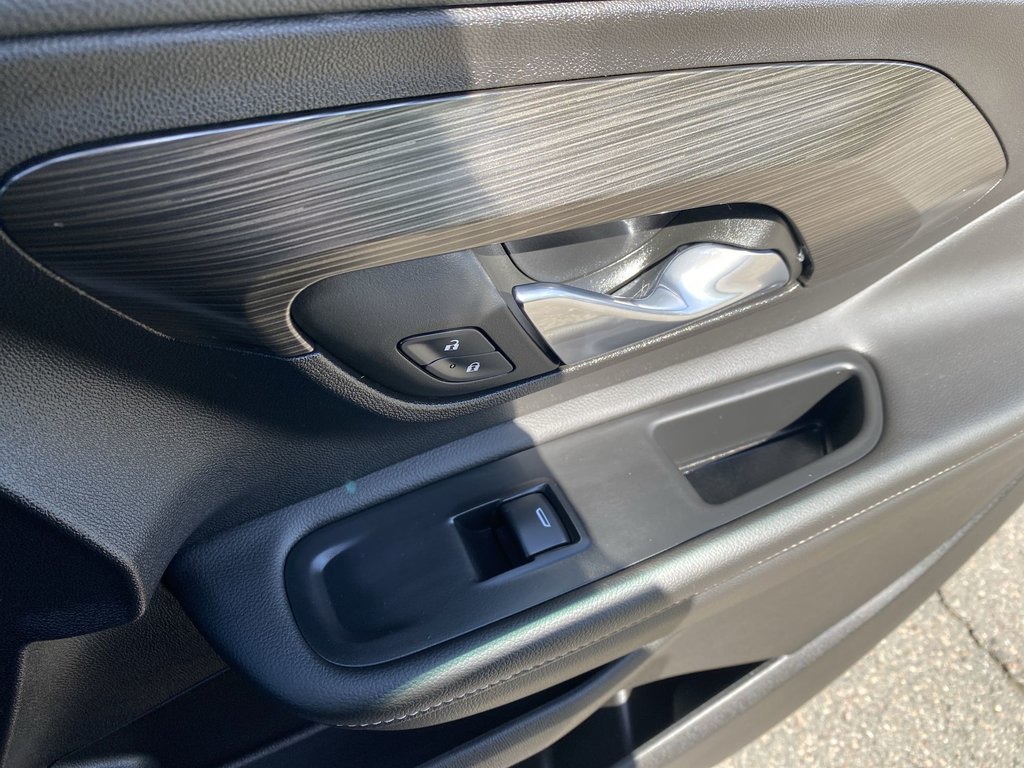 2024 GMC TERRAIN SLE in Saint John, New Brunswick - 36 - w1024h768px