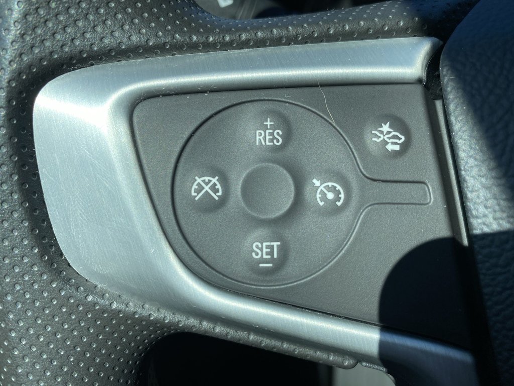2024 GMC TERRAIN SLE in Saint John, New Brunswick - 17 - w1024h768px