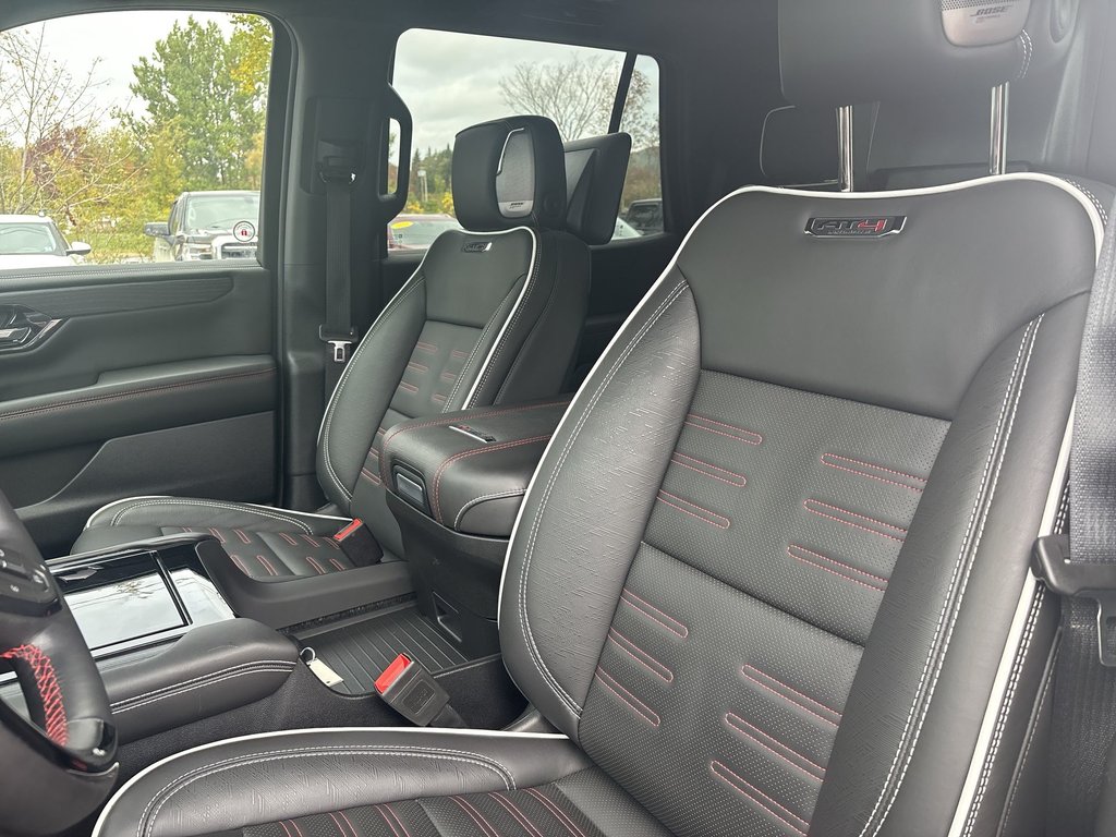 2025 GMC Yukon AT4 Ultimate | Leather | PanoRoof | Nav | Cam in Saint John, New Brunswick - 11 - w1024h768px