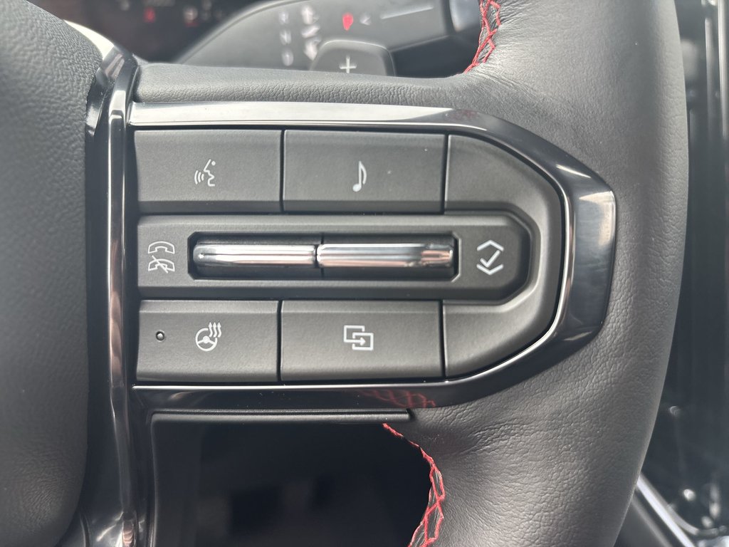 2025 GMC Yukon AT4 Ultimate | Leather | PanoRoof | Nav | Cam in Saint John, New Brunswick - 18 - w1024h768px