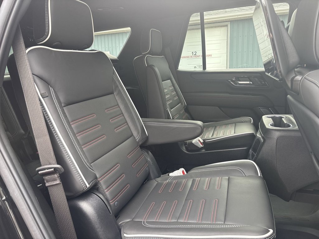 2025 GMC Yukon AT4 Ultimate | Leather | PanoRoof | Nav | Cam in Saint John, New Brunswick - 30 - w1024h768px