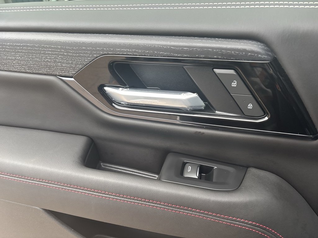 2025 GMC Yukon AT4 Ultimate | Leather | PanoRoof | Nav | Cam in Saint John, New Brunswick - 28 - w1024h768px