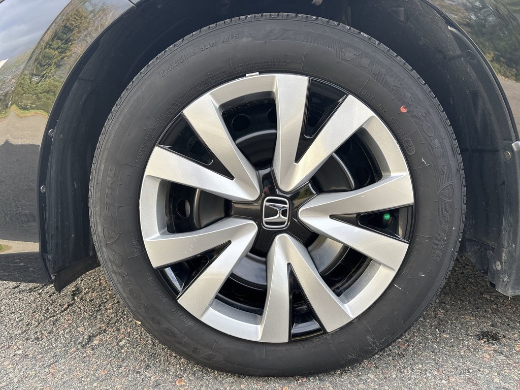 2026 Honda Civic in Antigonish, Nova Scotia - 10 - w1024h768px