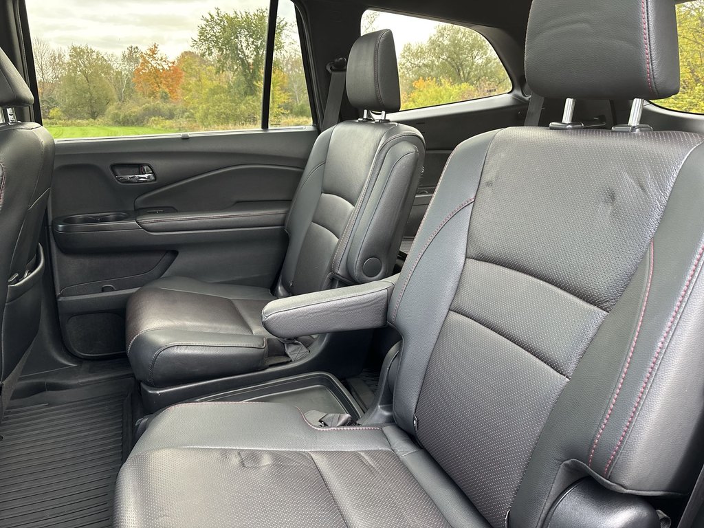 2022 Honda Pilot Black Edition | Leather | Roof | Nav | Htd Seats in Saint John, New Brunswick - 26 - w1024h768px