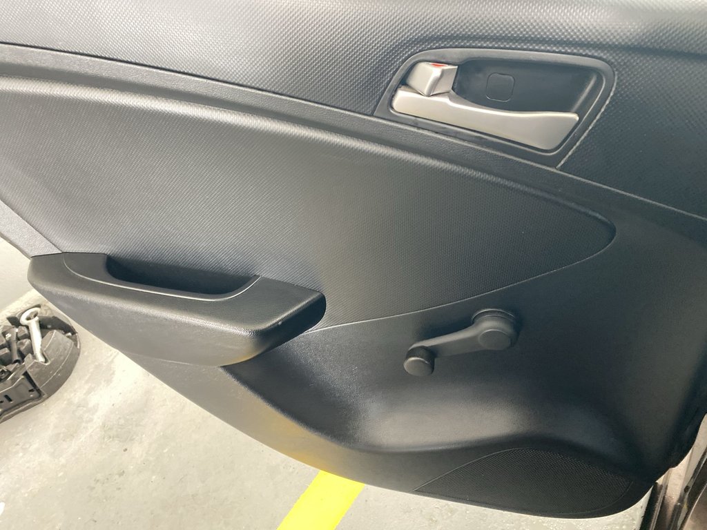 2015 Hyundai ACCENT LE | Cam | Bluetooth | Air Conditioning in Saint John, New Brunswick - 27 - w1024h768px
