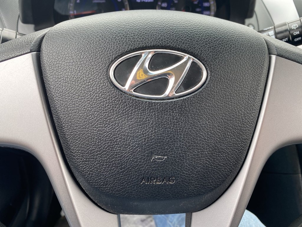 2015 Hyundai ACCENT LE | Cam | Bluetooth | Air Conditioning in Saint John, New Brunswick - 15 - w1024h768px
