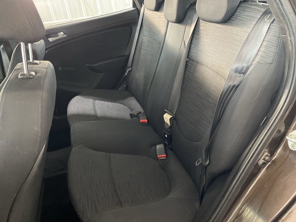 2015 Hyundai ACCENT LE | Cam | Bluetooth | Air Conditioning in Saint John, New Brunswick - 26 - w1024h768px