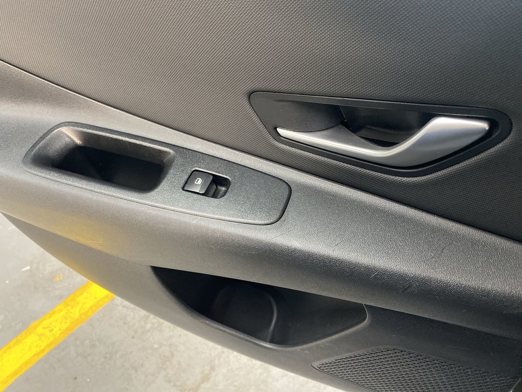 2021 Hyundai ELANTRA Preferred | Htd Seats | Htd Wheel | Cruise in Saint John, New Brunswick - 29 - w1024h768px