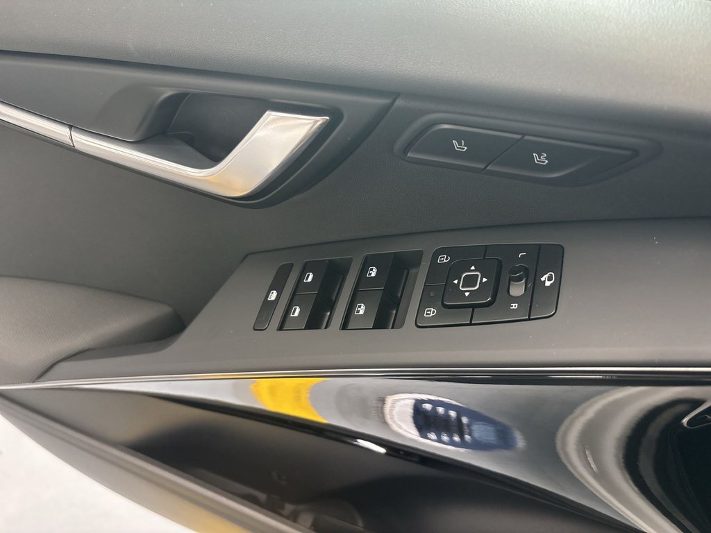 2024 Kia Niro SX Hybrid | Leather | Roof | Nav | Cam | USB in Saint John, New Brunswick - 13 - w1024h768px