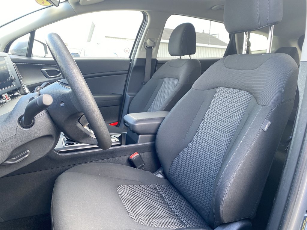 2024 Kia SPORTAGE LX | Cam | USB | HtdSeats | Warranty to 2029 in Saint John, New Brunswick - 11 - w1024h768px