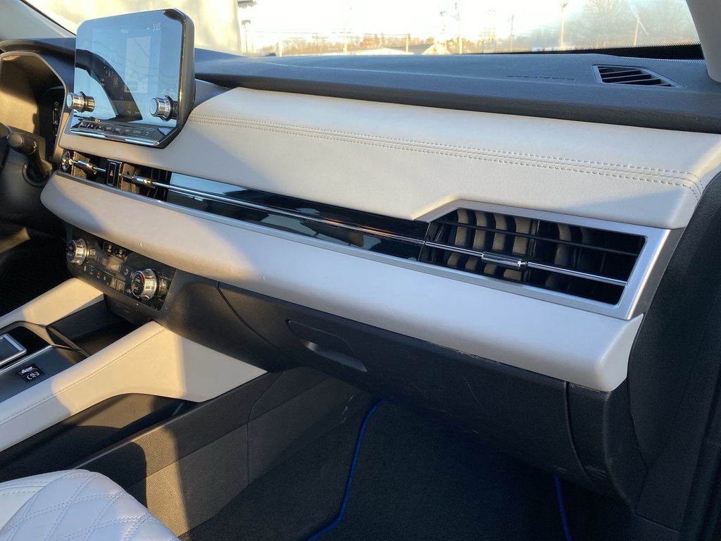 Mitsubishi OUTLANDER PHEV SEL | 7-Pass | Cam | USB | Keyless | Warranty to33 2023 à Saint John, Nouveau-Brunswick - 35 - w1024h768px