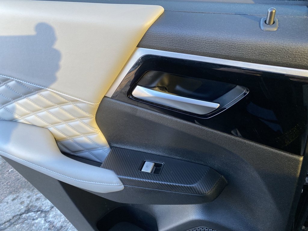 Mitsubishi OUTLANDER PHEV SEL | 7-Pass | Cam | USB | Keyless | Warranty to33 2023 à Saint John, Nouveau-Brunswick - 29 - w1024h768px