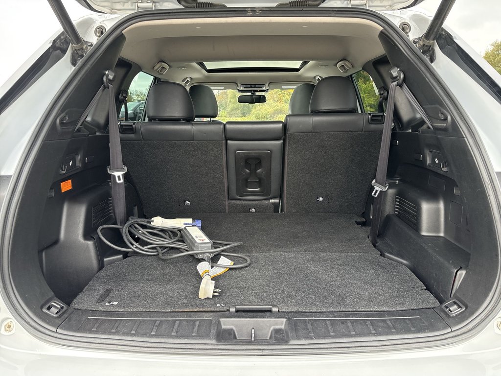 2023 Mitsubishi Outlander PHEV SEL | Leather | PanoRoof | Nav | Cam | HtdSeats in Saint John, New Brunswick - 29 - w1024h768px