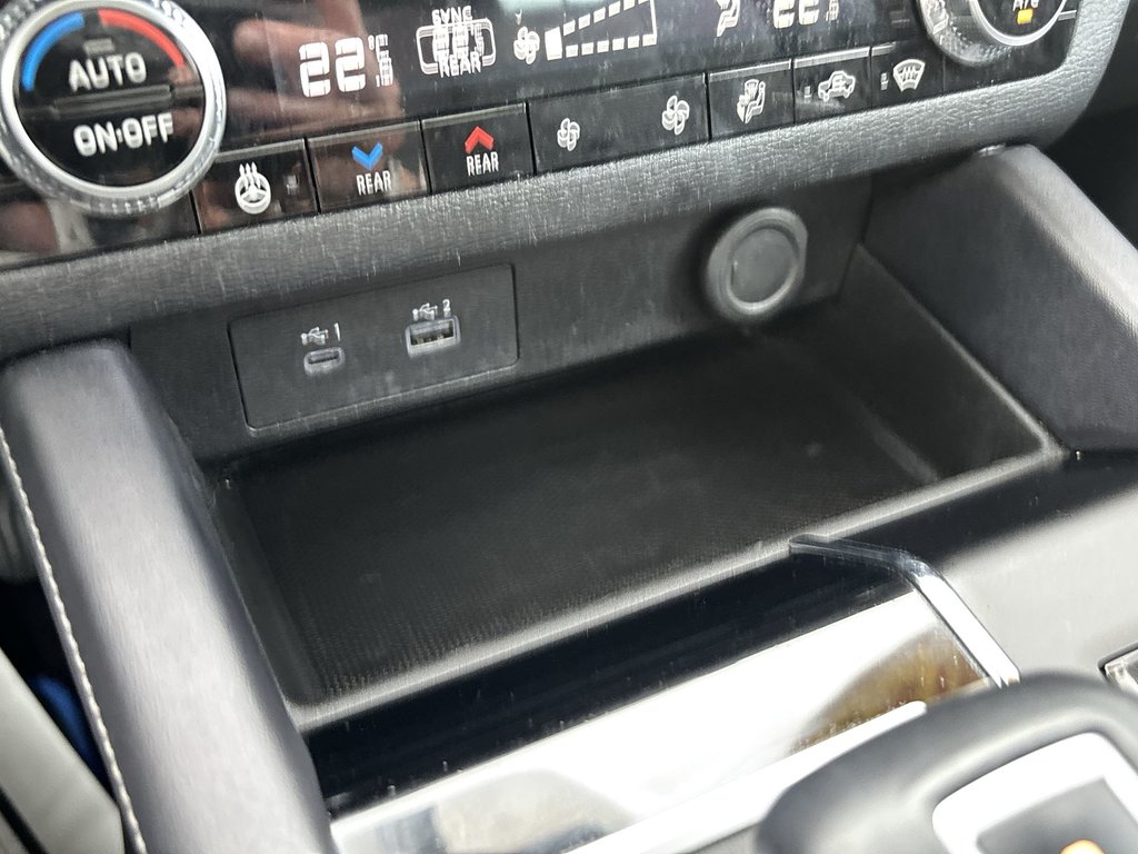2023 Mitsubishi Outlander PHEV SEL | Leather | PanoRoof | Nav | Cam | HtdSeats in Saint John, New Brunswick - 24 - w1024h768px