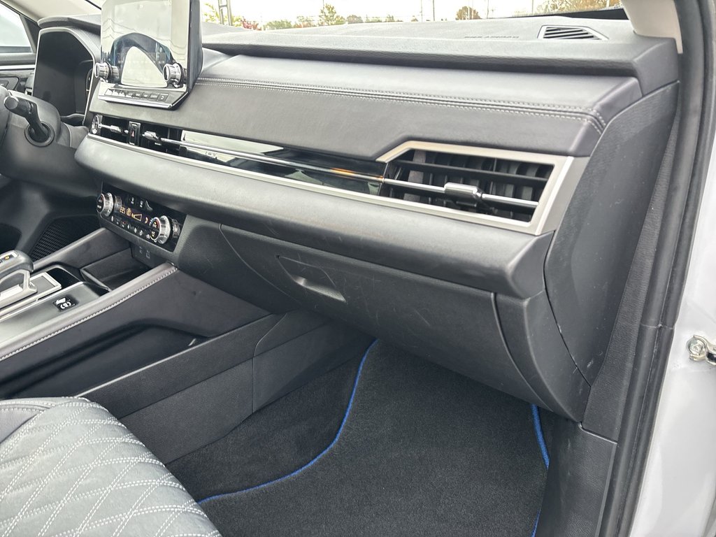 2023 Mitsubishi Outlander PHEV SEL | Leather | PanoRoof | Nav | Cam | HtdSeats in Saint John, New Brunswick - 34 - w1024h768px