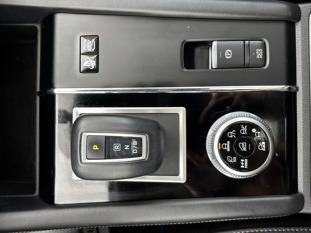 2023 Mitsubishi Outlander PHEV SEL | Leather | PanoRoof | Nav | Cam | HtdSeats in Saint John, New Brunswick - 25 - w1024h768px