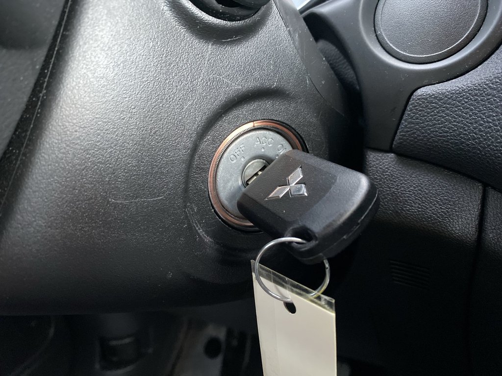 Mitsubishi RVR ES | Cam | USB | AutoClimate | Warranty to 2034 2024 à Saint John, Nouveau-Brunswick - 16 - w1024h768px