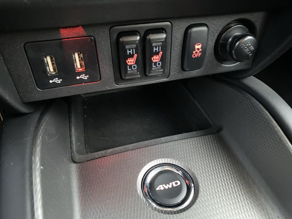 Mitsubishi RVR ES | Cam | USB | AutoClimate | Warranty to 2034 2024 à Saint John, Nouveau-Brunswick - 19 - w1024h768px