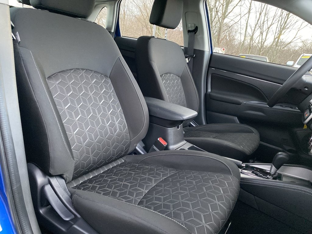 Mitsubishi RVR ES | Cam | USB | AutoClimate | Warranty to 2034 2024 à Saint John, Nouveau-Brunswick - 32 - w1024h768px