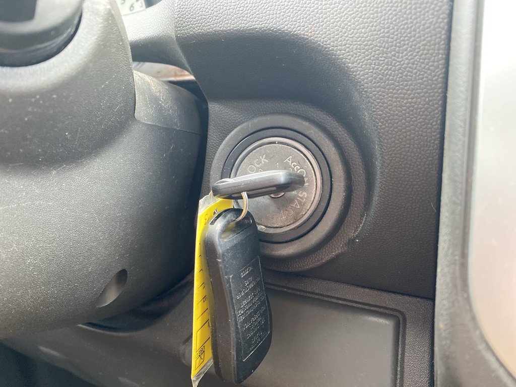 Nissan FRONTIER PRO-4X | Leather | HtdSeats | Bluetooth | Nav 2015 à Saint John, Nouveau-Brunswick - 8 - w1024h768px