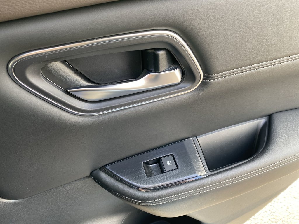 2021 Nissan ROGUE in Antigonish, Nova Scotia - 31 - w1024h768px