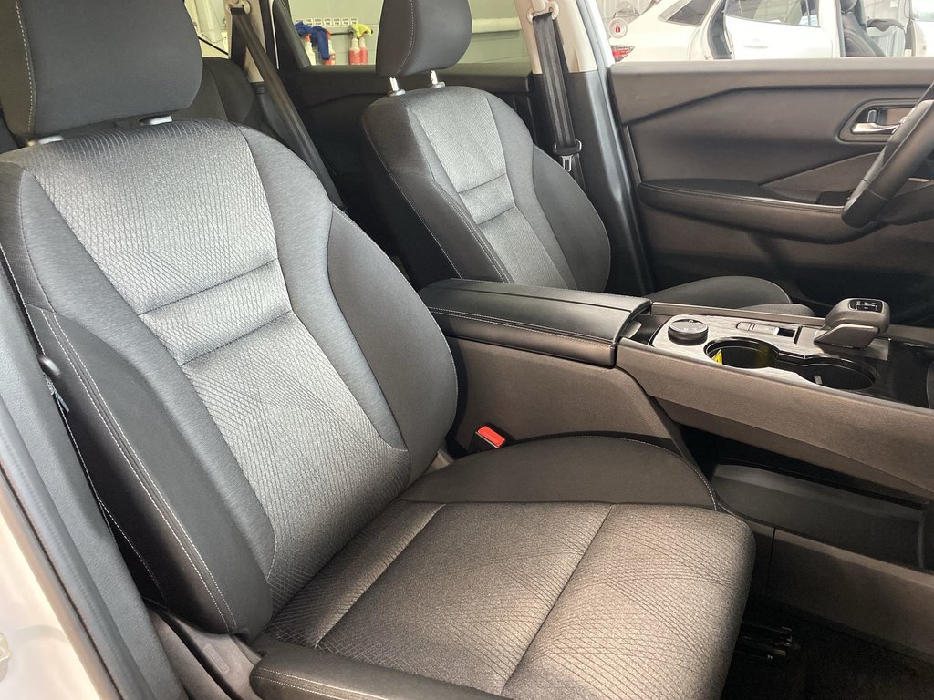 2025 Nissan ROGUE SV MOONROOF in Saint John, New Brunswick - 33 - w1024h768px
