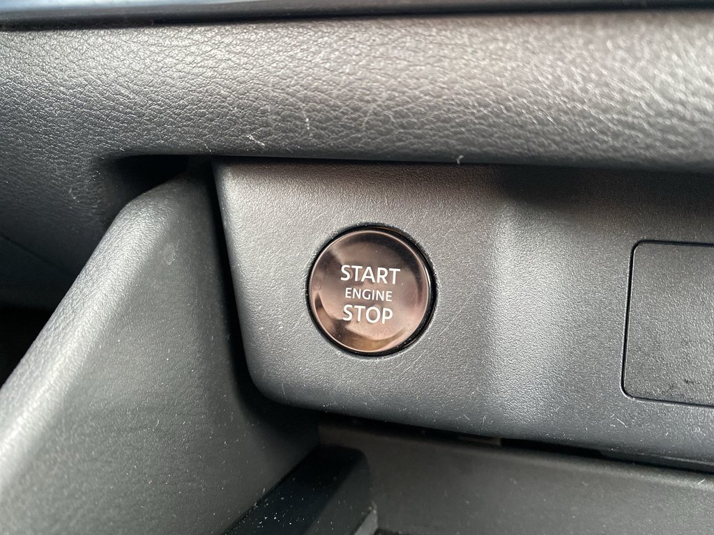 2025 Nissan ROGUE SV MOONROOF in Saint John, New Brunswick - 16 - w1024h768px