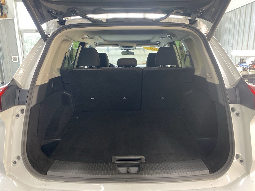 2025 Nissan ROGUE SV MOONROOF in Saint John, New Brunswick - 30 - w1024h768px