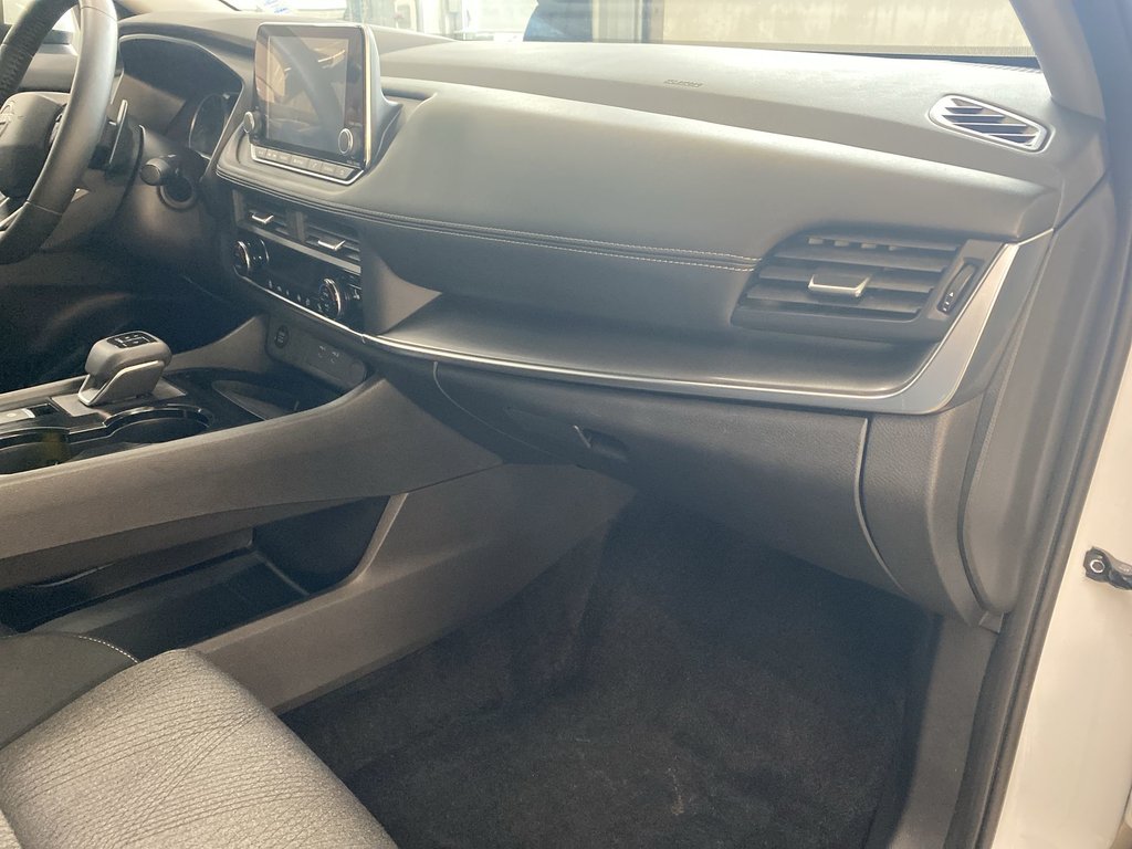 2025 Nissan ROGUE SV MOONROOF in Saint John, New Brunswick - 35 - w1024h768px