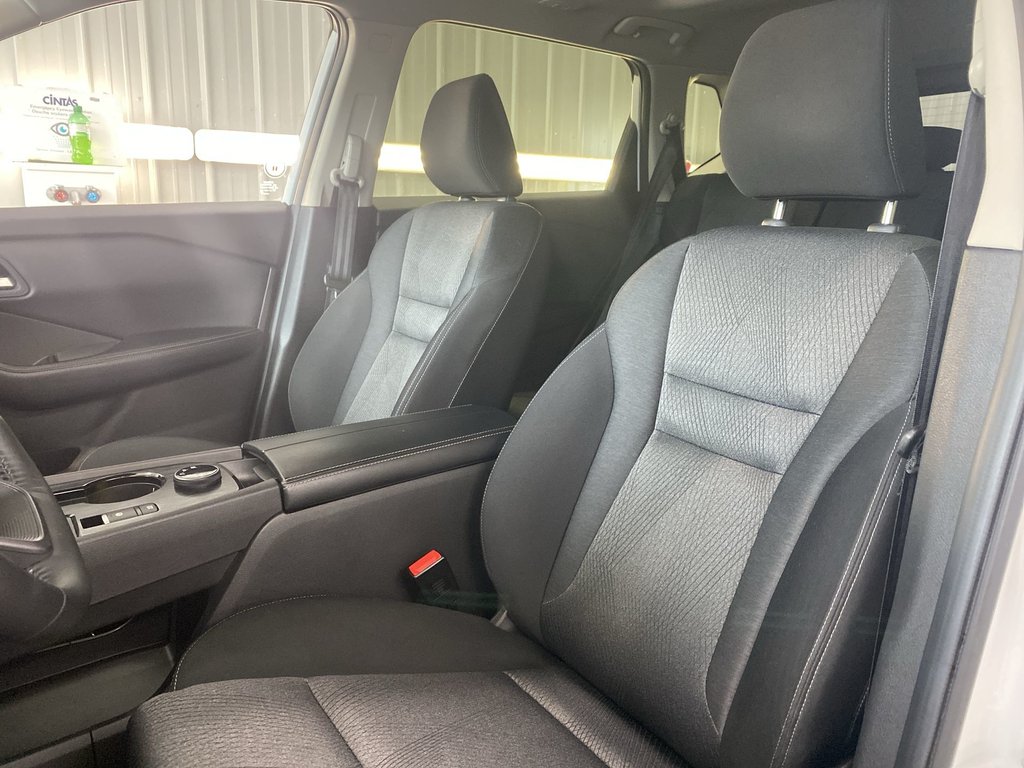 2025 Nissan ROGUE SV MOONROOF in Saint John, New Brunswick - 11 - w1024h768px