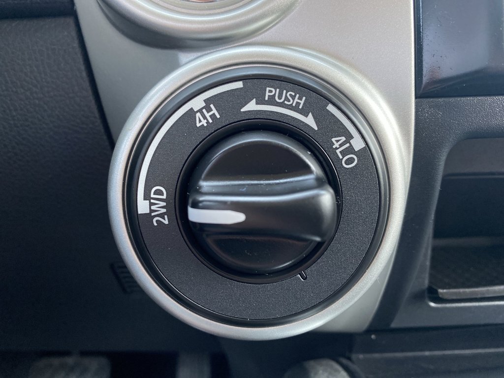 2019 Nissan TITAN SV | Cam | USB | Bluetooth | Cruise in Saint John, New Brunswick - 19 - w1024h768px