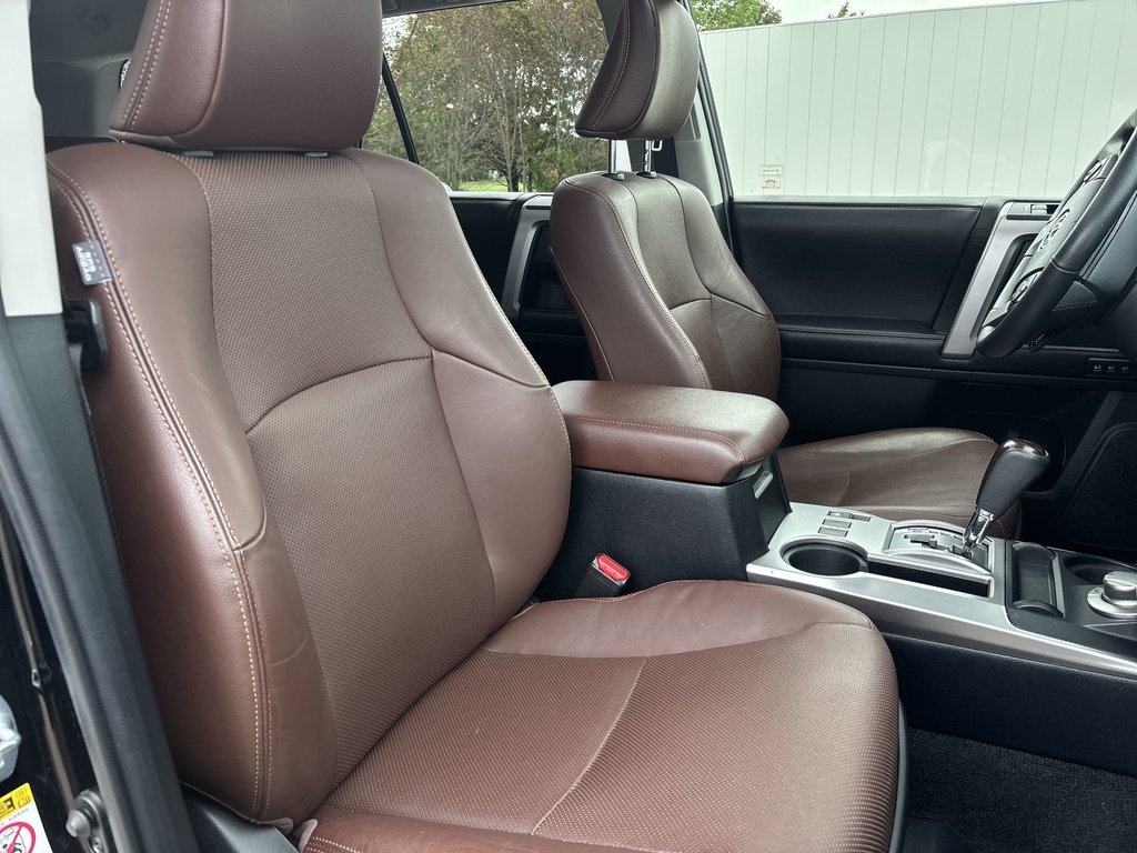 2017 Toyota 4Runner SR5 | Leather | Roof | Nav | Cam | HtdWheel in Saint John, New Brunswick - 32 - w1024h768px