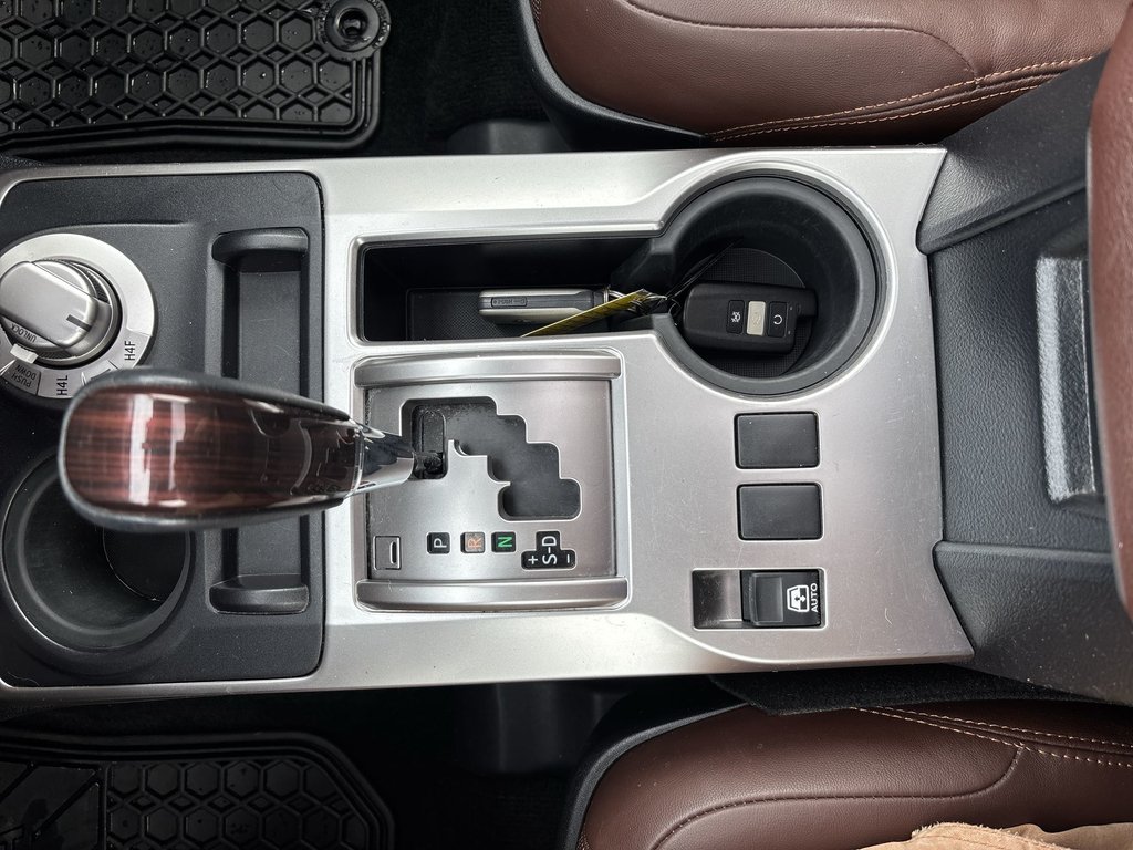 2017 Toyota 4Runner SR5 | Leather | Roof | Nav | Cam | HtdWheel in Saint John, New Brunswick - 25 - w1024h768px