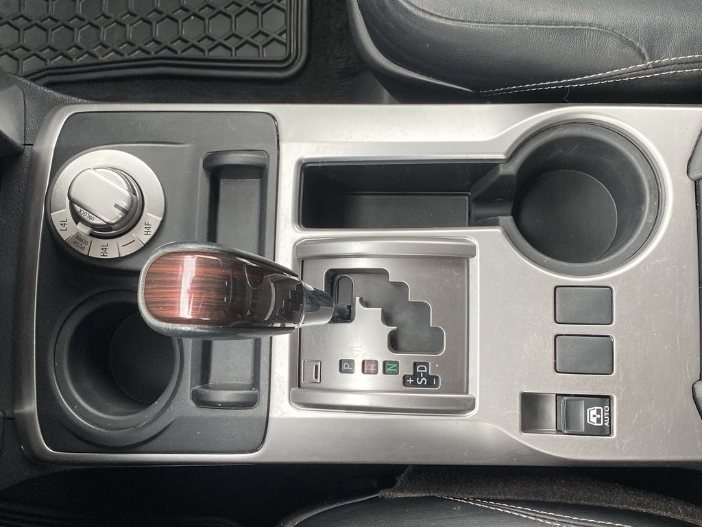 Toyota 4RUNNER SR5 | 4WD | V6 | Bluetooth 2018 à Saint John, Nouveau-Brunswick - 25 - w1024h768px