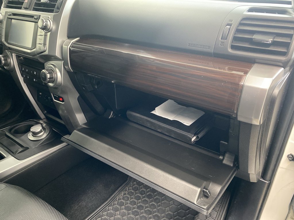 Toyota 4RUNNER SR5 | 4WD | V6 | Bluetooth 2018 à Saint John, Nouveau-Brunswick - 34 - w1024h768px