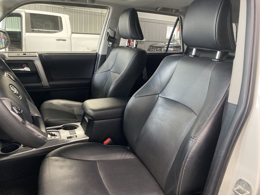 Toyota 4RUNNER SR5 | 4WD | V6 | Bluetooth 2018 à Saint John, Nouveau-Brunswick - 11 - w1024h768px