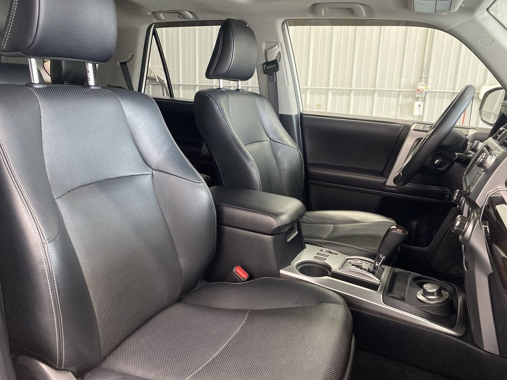 Toyota 4RUNNER SR5 | 4WD | V6 | Bluetooth 2018 à Saint John, Nouveau-Brunswick - 33 - w1024h768px