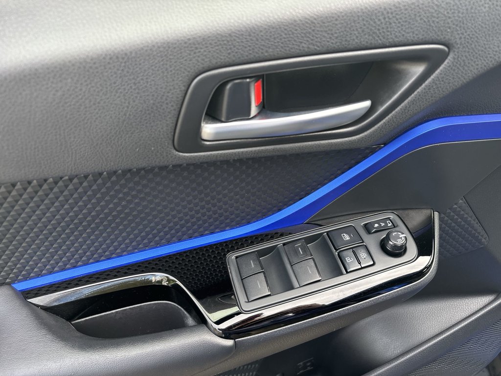 2020 Toyota C-HR XLE Premium | Leather | Cam | USB | HtdWheel in Saint John, New Brunswick - 13 - w1024h768px