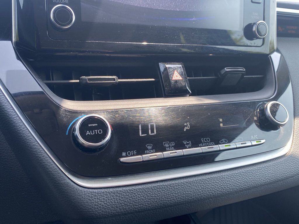 2021 Toyota COROLLA LE in Saint John, New Brunswick - 23 - w1024h768px