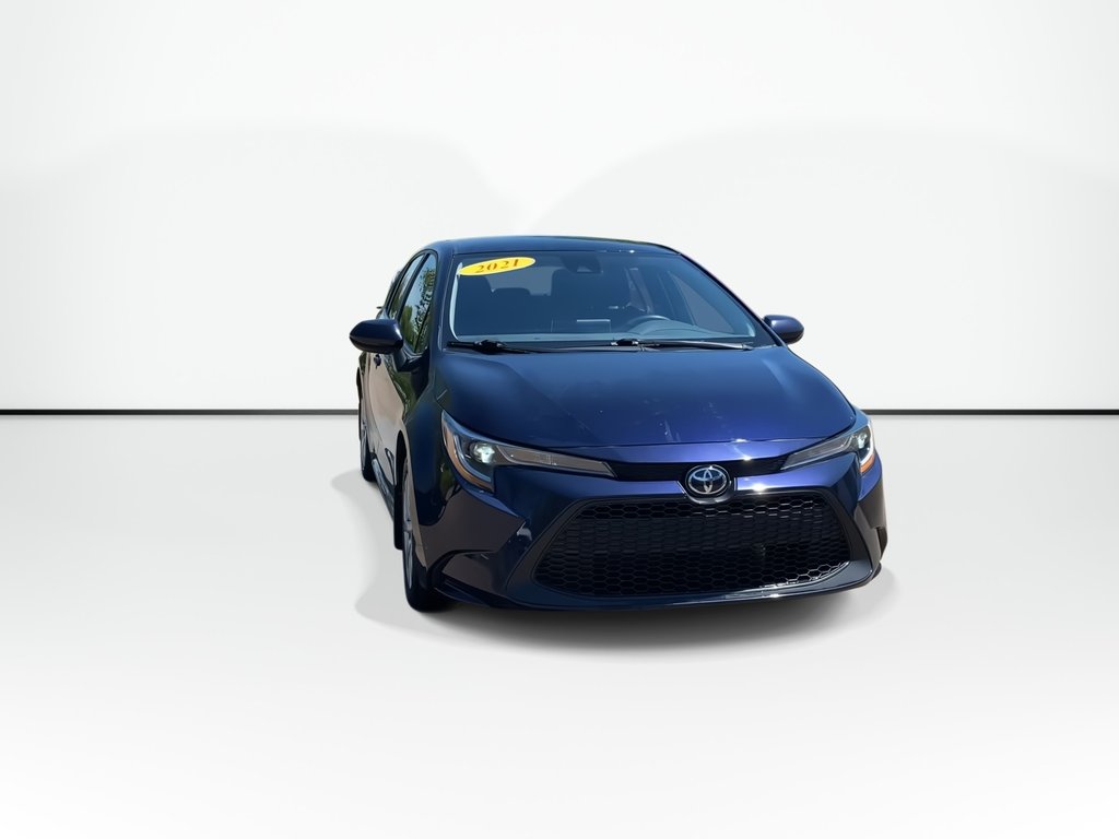 2021 Toyota COROLLA LE in Saint John, New Brunswick - 3 - w1024h768px