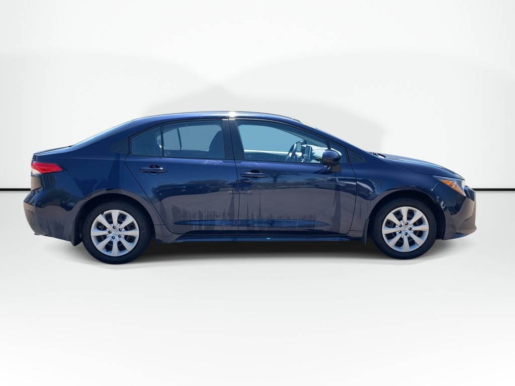 2021 Toyota COROLLA LE in Saint John, New Brunswick - 9 - w1024h768px