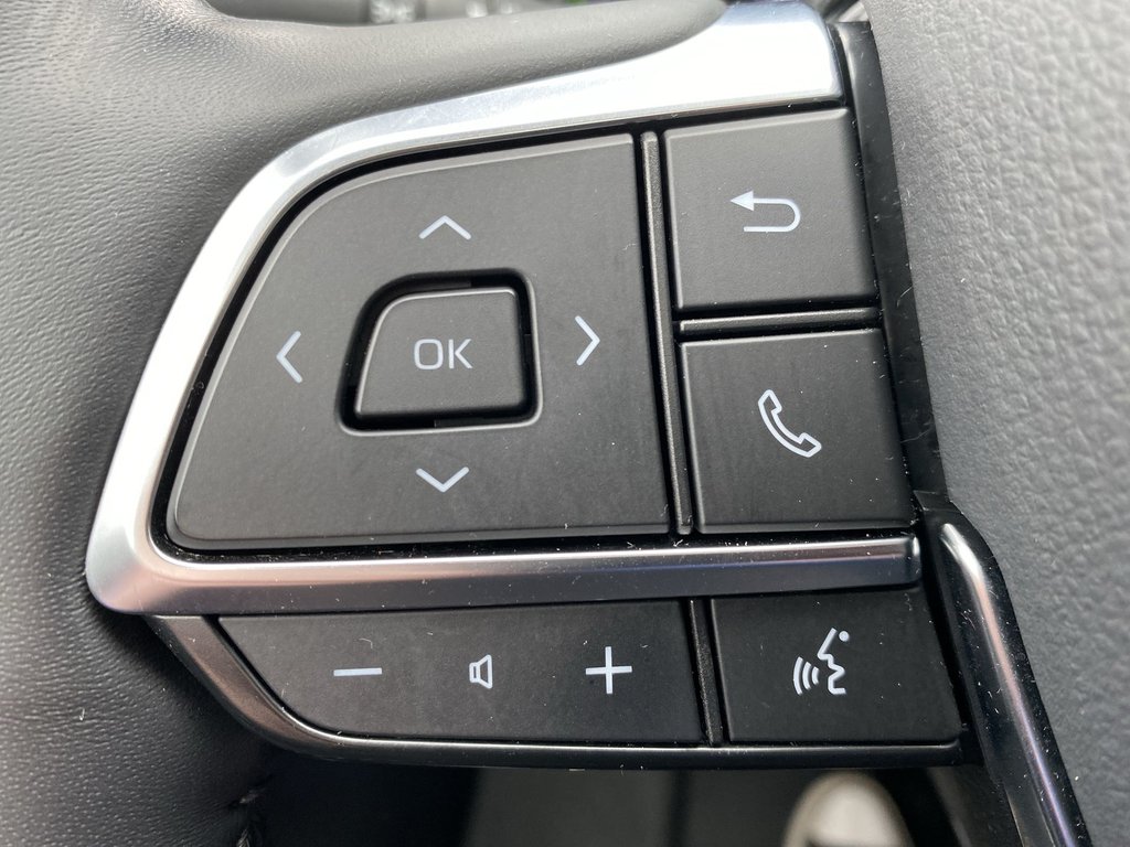 2021 Toyota HIGHLANDER HYBRID LIMITED in Saint John, New Brunswick - 17 - w1024h768px