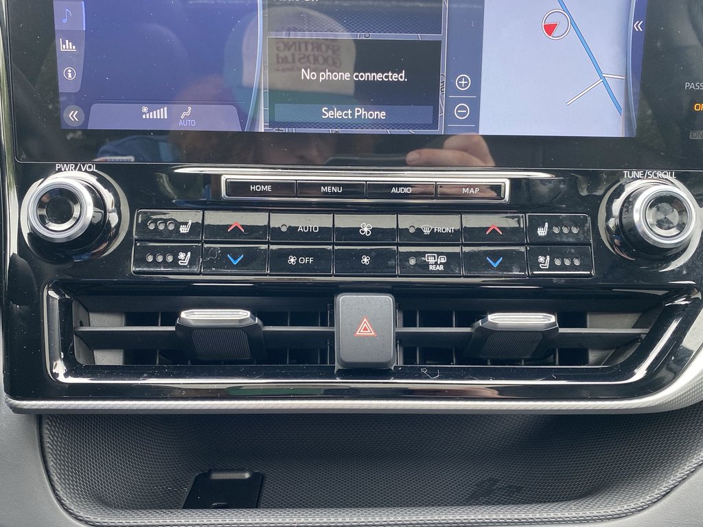 2021 Toyota HIGHLANDER HYBRID LIMITED in Saint John, New Brunswick - 23 - w1024h768px