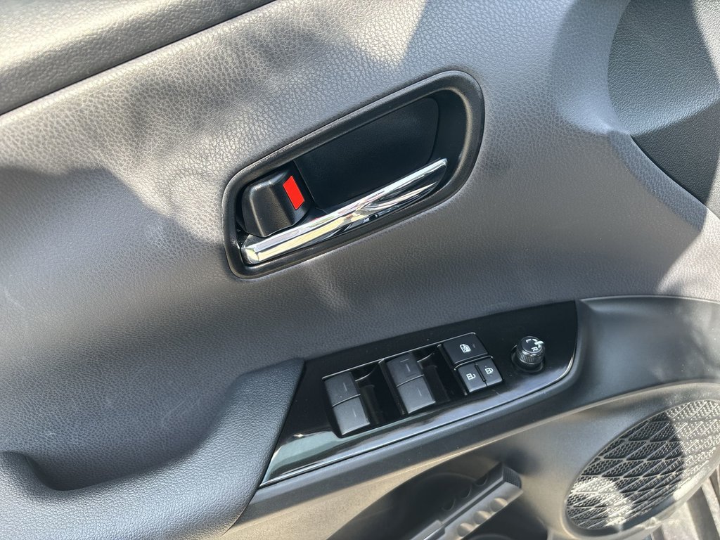 Toyota PRIUS TECHNOLOGY | Leather | Htd Wheel | Htd Seats 2019 à Saint John, Nouveau-Brunswick - 13 - w1024h768px