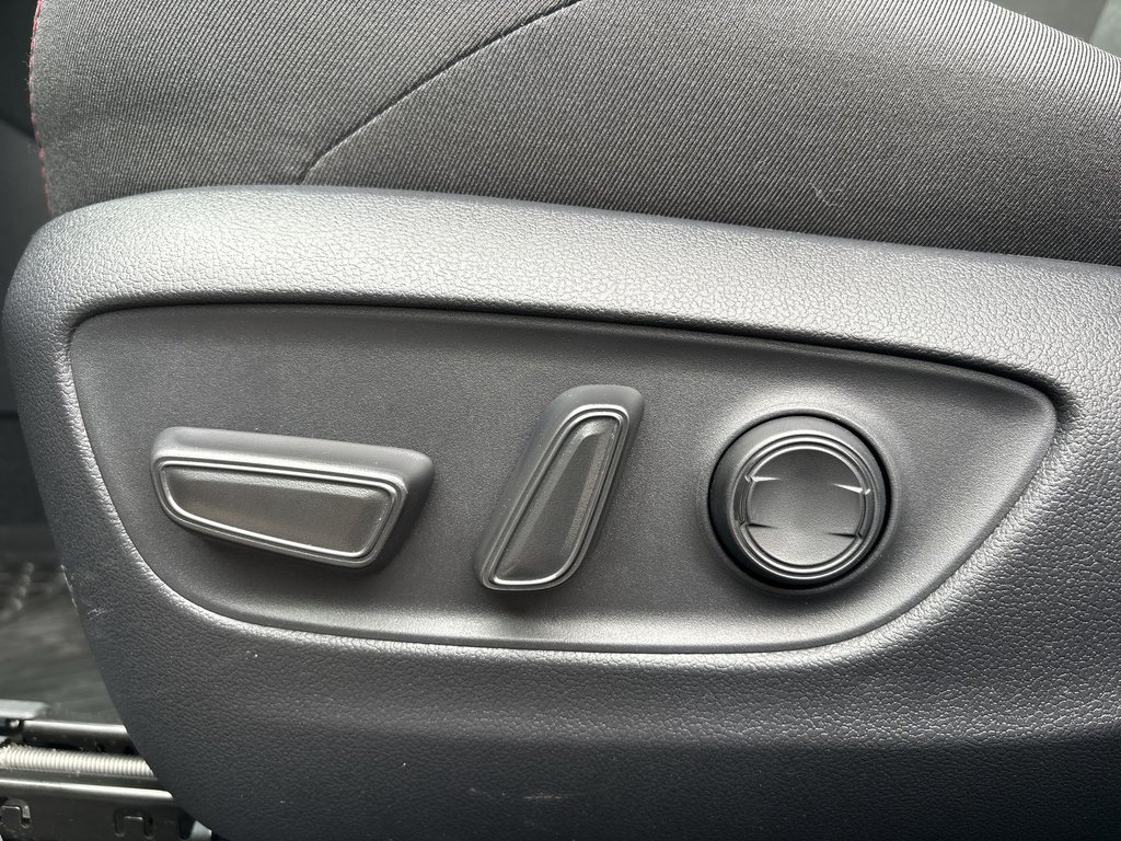 2025 Toyota RAV4 Plug-In Hybrid SE | Roof | Nav | Cam | USB | Bluetooth in Saint John, New Brunswick - 12 - w1024h768px